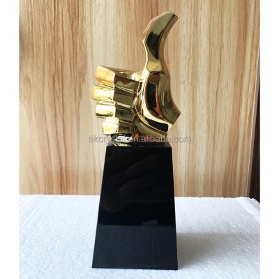 China Global professional award type, hot sale good black awards k9 crystal and metal thumb up china business trophy award for sale