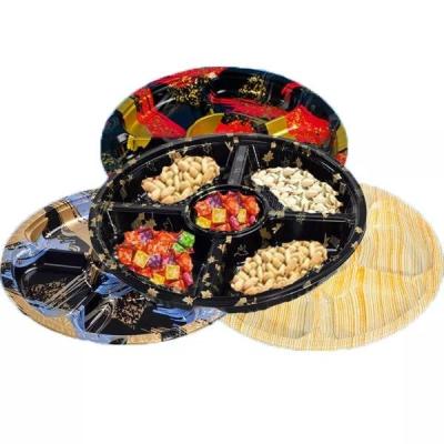 China Disposable Clear Plastic Style Black Maple Leaf Sushi Box Golden 5 Compartments With Lid for sale