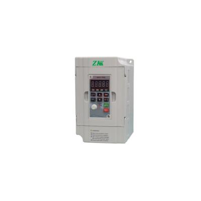 중국 MPPT를 가진 0.75KW 110VAC 출력 SG600 태양열 펌프 변환장치 검정 포탄 판매용