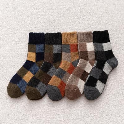 China Breathable Plaid Men Socks Super Thick Winter Merino Wool Socks Snow Weather Vintage Warm Terry Socks for sale