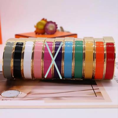 China Wholesale FASHIONABLE Luxury Designer Bracelet For Women 316L Stainless Steel Blue Green Pink Fashion Charm Couples Bracelet Black White Gold for sale