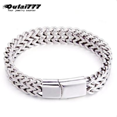 China FASHIONABLE Polishing Stainless Steel Magnet Buckle Bracelets Gifts For Male Charm Strand Gold Bracelets Mens Link Chain Bracelet On Hand for sale