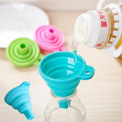 China Mini Foldable Funnel Viable Silicone Foldable Funnel Food Grade Kitchen Tools Spice Wine Oil Transfer Use for sale