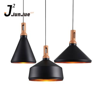 China Hot Selling Vintage Wooden Hanging Light Vintage Pendant Lamp Hanging Light for Home or Bar Decor Metal Ceiling Lamp for sale