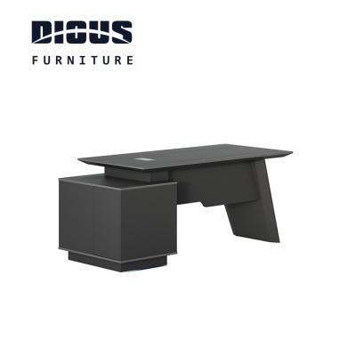 China Customize Diousnew factory wholesale hot sale office desk executive office furniture made in China for sale