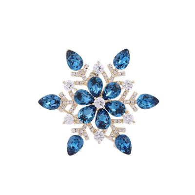 China Stainless steel Zircon snowflake corsage advanced design suit coat accessories diamond brooch for sale