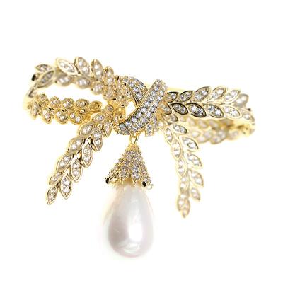 China Stainless steel Retro Baroque bow zircon corsage Europe and America autumn and winter coat accessories brooch for sale