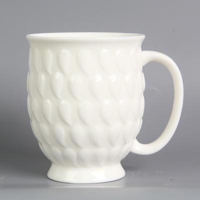 China CLASSIC High Quality Luxurious White Body Bone China Mug Fine Bone China Diinner Set for sale