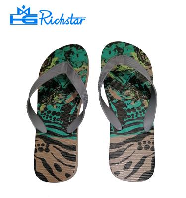 China Fashional Imitation Flat Fabric Straps Print Insole Beach Sandal Man Flip Flops for sale