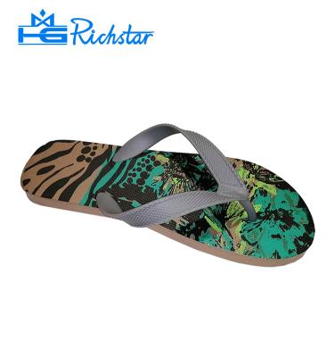 China New Kind Fashion Men Flat And PVC Upper Material Flip Flops Slippers for sale