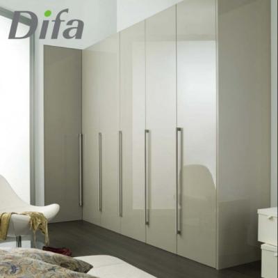 China Customized good quality high gloss laminate bedroom wardrobe closet, large spell wardrobes for sale