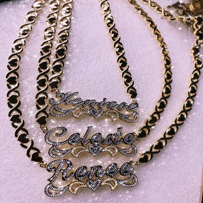 China FASHIONABLE New Letter Pendant Necklaces Women's Custom Name Necklace Personalized XoXo Necklace Set for sale