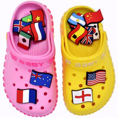 China Hoop Charm Hot Selling National Flag Design Decoration Ornaments Soft PVC Shoe Fang Charms Ornaments for sale