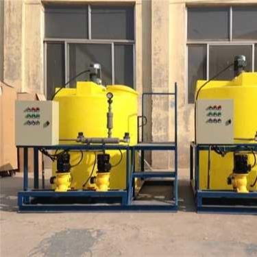 China Yellow Automatic Dosing Machine , 1000L/h Chemical Dosing Unit for sale