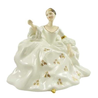 China Europe Hot Selling Lady Bone China OEM Polyresin Custom Royal Figurine for sale