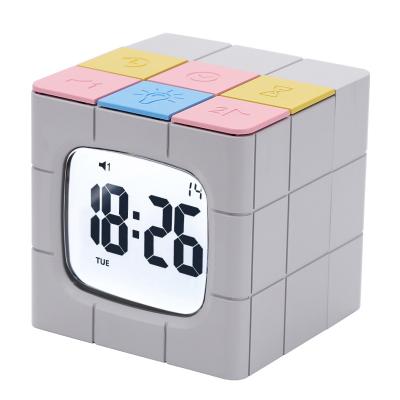 China Desk Guaranteed Quality Appropriate Price Guaranteed Quality Unique Radio Alarm Clock for sale