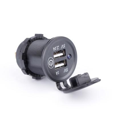 China New 2020 Exquisite Design USB Long Life Car Charger Hot Selling USB Mobile Charger for sale