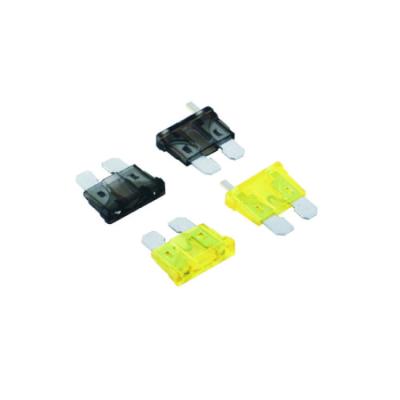 China Mini Standard Fuse Holder Plastic 32V Aircraft Type And Sheet Zinc 2-40A Small Size Micro ATO Auto Fuse Car Fuse for sale