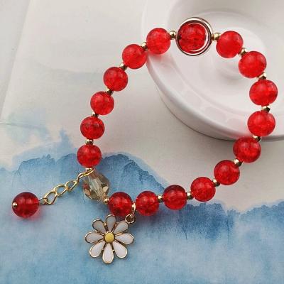 China Daisy Flower Charm Bracelet Elegant TRENDY Glass Beaded Bracelets Women Shape Jewelry Gift for sale