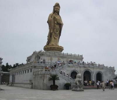 China 12 meters high Guan Yin Bhodisattva on lotus pedestal bronze Buddha for sale