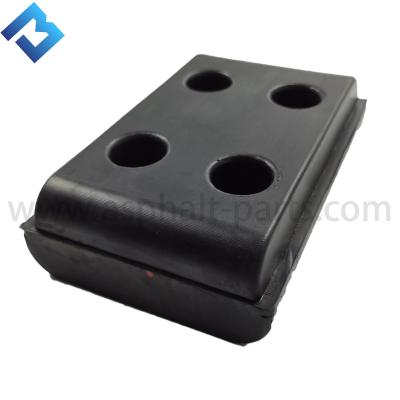 Cina  S800 2484384 finisher rubber track pads rubber track shoe 2484384 track paver pad in vendita