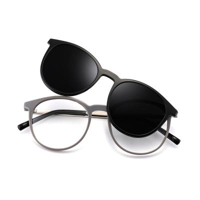 China Fashion sunglasses fashion ladies round tr90 polarized sunglasses magnetic clip for sale