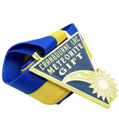 China Luxury Factory Custom Metal Ribbon Medal Marathon Medal Sports Gold Medal for sale