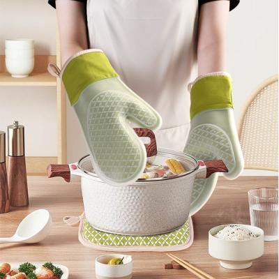 China A Professional Wholesale Heat Resistant Silicone More Superior Oven Glove for sale