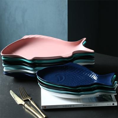 China Viable Wholesale Custom Color Fish Shapes Tapas Serving Dishes Porcelain Serving Dish For Restaurant for sale