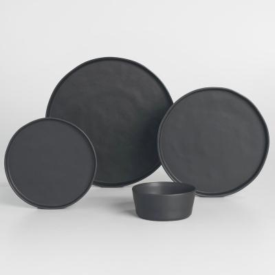 China Viable Black Dish Korean Simple Matte Bowl Classic Ceramic Dinnerware Set For Home for sale