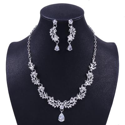 China Factory DA005-S Zircon stock korean CLASSIC two piece rhinestone bridal jewelry bridal necklace and earrings set wholesale for sale