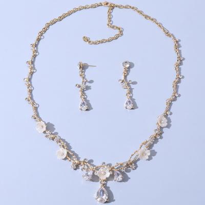 China Factory DA004-S ZIRCON stock korean CLASSIC two piece rhinestone bridal jewelry bridal necklace and earrings set wholesale for sale