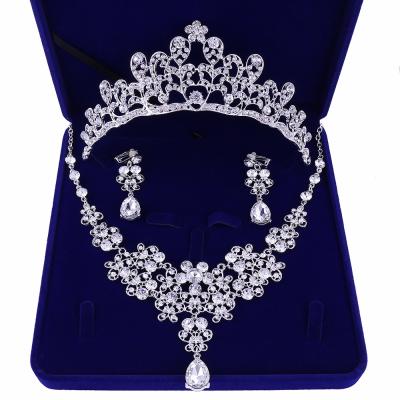 China DA013-S CLASSIC three-piece bridal jewelry set wedding crown tiara necklace earring set wedding jewelry accessories for sale