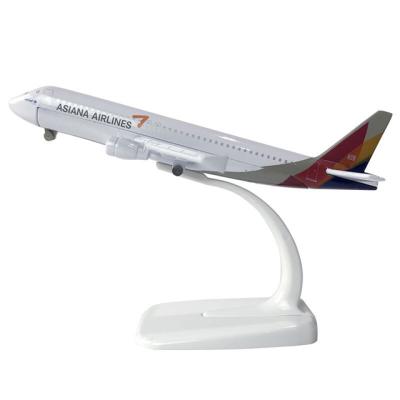 China Europe A320 16cm Metal Aircraft Model Creative Gifts and Crafts Show Ornaments for sale