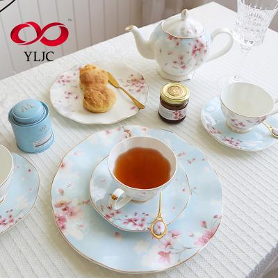 China Sustainable Ceramic Breakfast Dish Mug Set Nordic Stoneware Porcelain Dinnerware Set for sale