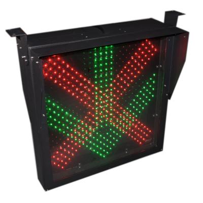 China Lane Control Road Traffic Sign Board with Red Cross and Green Arrow LED Variable Sign for sale