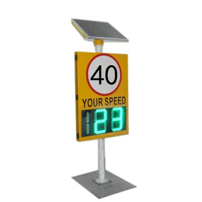 China 50W Solar Powered Radar Speed Display Board Detecting Portable Variable Message Sign for sale