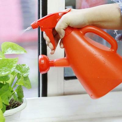 China Water cans dual-use plastic home sprinkler water spray pot hand-pressed watering can for sale