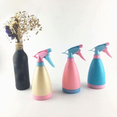 China Water Cans Garden Watering Pots Plastic Watering Can For Garden for sale