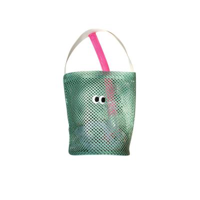 China Cheap custom price fashion polyester fabric bucket bag summer nylon travel beach travel zipper pull bag for sale