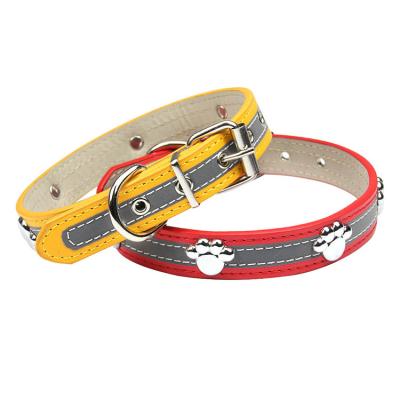 China Lead PU Leather Pet Leash Dog Accessories Supplies Rivet Foot Collars Viable Reflective Dog Collar Chain for sale