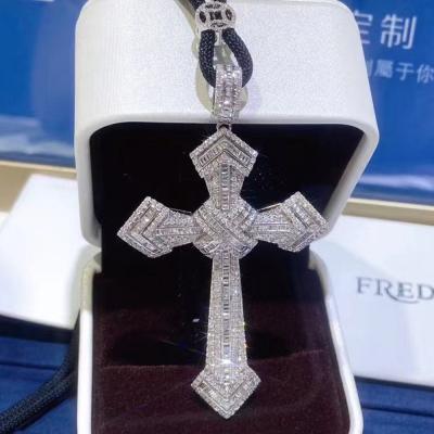 China Chamrs SI2 CLASSIC White Natural Men's Real Diamond Stone Pendant Necklace For HQ Gems 18k Gold Cross for sale