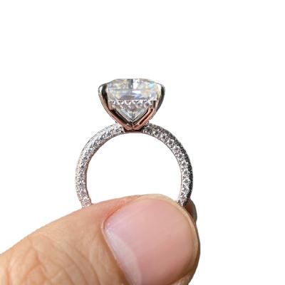 China CLASSIC custom size 10x14mm 8 ct 18K white gold women engagement ring radiant cut diamond moissanite rings for sale