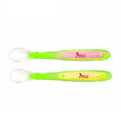 China BPA Free Green, Pink, Blue or Two Color Silicone Baby Changing Spoon for Infant Infant Baby Training Feeding Spoon for sale