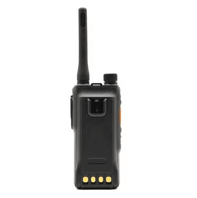 China Digitale Zwei-Wege-Radio HP600 VHF/UHF Handheld Walkies Talkies Langstrecken Walkie-Talkie wasserdichte Zwei-Wege-Radios zu verkaufen