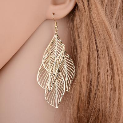 China Wholesale Korean Vintage Low Moq Ear Studs Shape Jewelry Gold Maple Leaf Handcrafted Earring For Women for sale