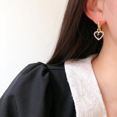 China Weihao Fashion Romantic Crystal Heart Earrings Black C Shaped Semicircle Zircon Stud Earrings Heart Earrings for sale