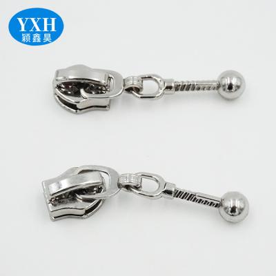 China Nickel Free Plated Silver White Zinc Alloy Zipper Head Slider Metal Puller Automatic Puller Custom for sale