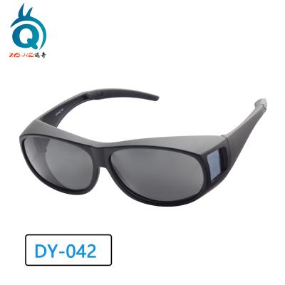 China Flexible lightweight fashionable sunglasses transparent anti-fog lenses for men and women can be used outside of myopia glasses for sale