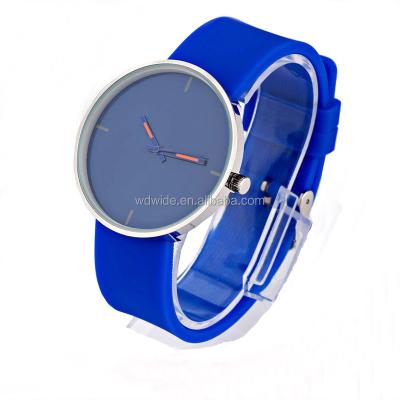 China Water Resistant Fashion Sports Simple Silicone Strap Watch For Men And Women Quartz Watch Multiple Color Options for sale